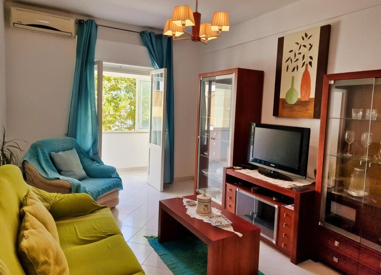 Center 3br *